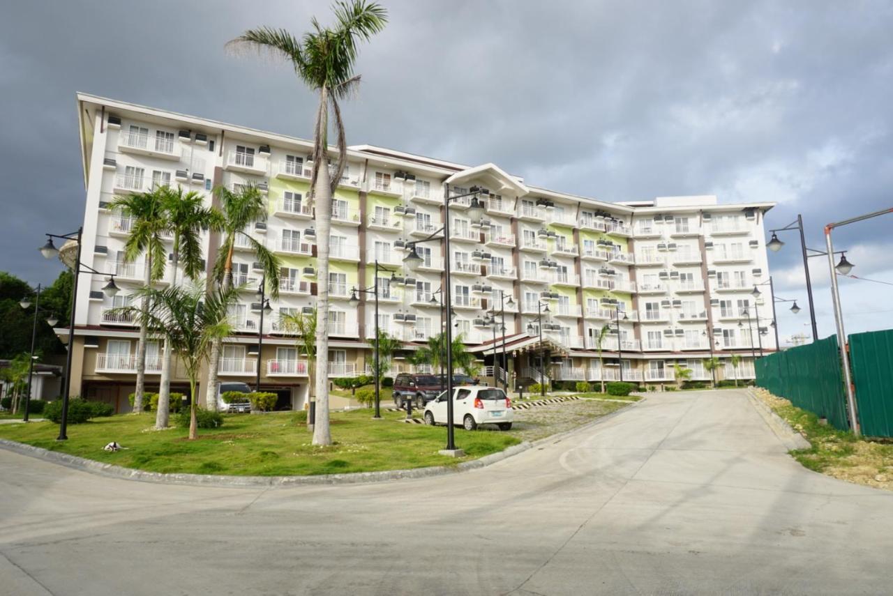 Comfy Condo Unit 5Mins From Mactan Airport+Netflix Lapu-Lapu City Esterno foto