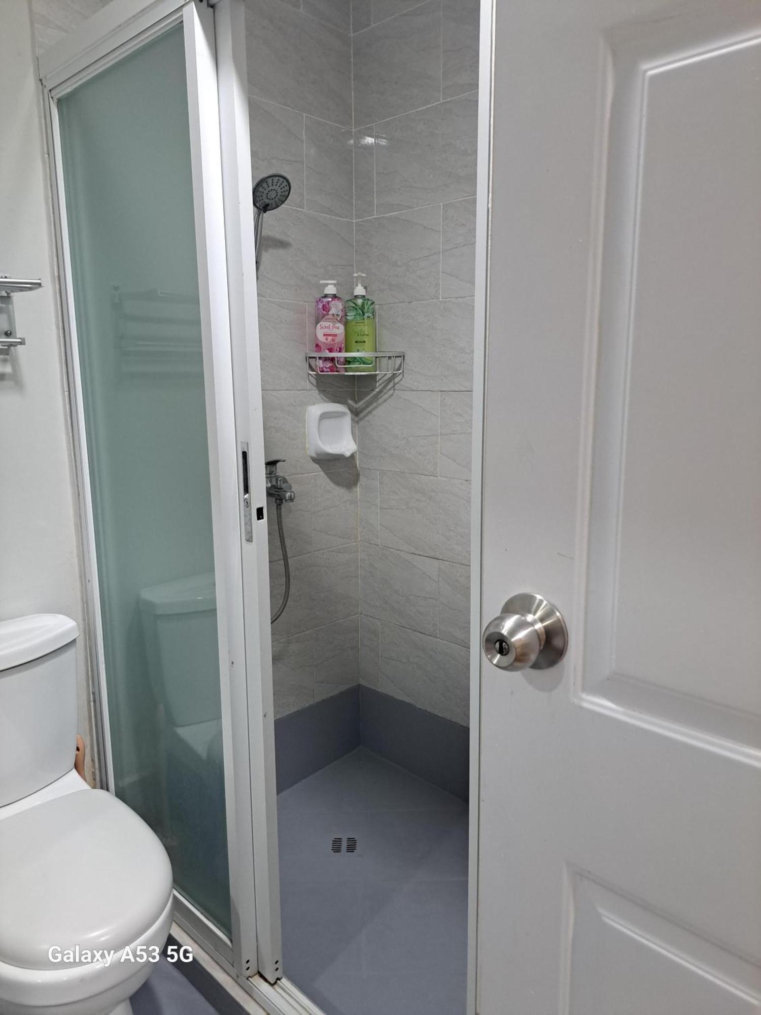 Comfy Condo Unit 5Mins From Mactan Airport+Netflix Lapu-Lapu City Esterno foto